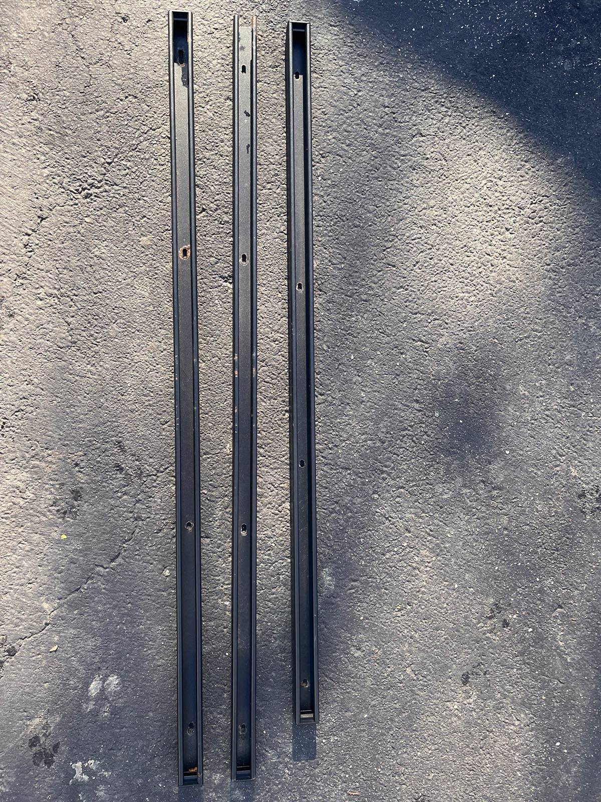 Jeep Gladiator Builtright Industries Utility Bed Rails and OEM Rock Rails IMG_3199