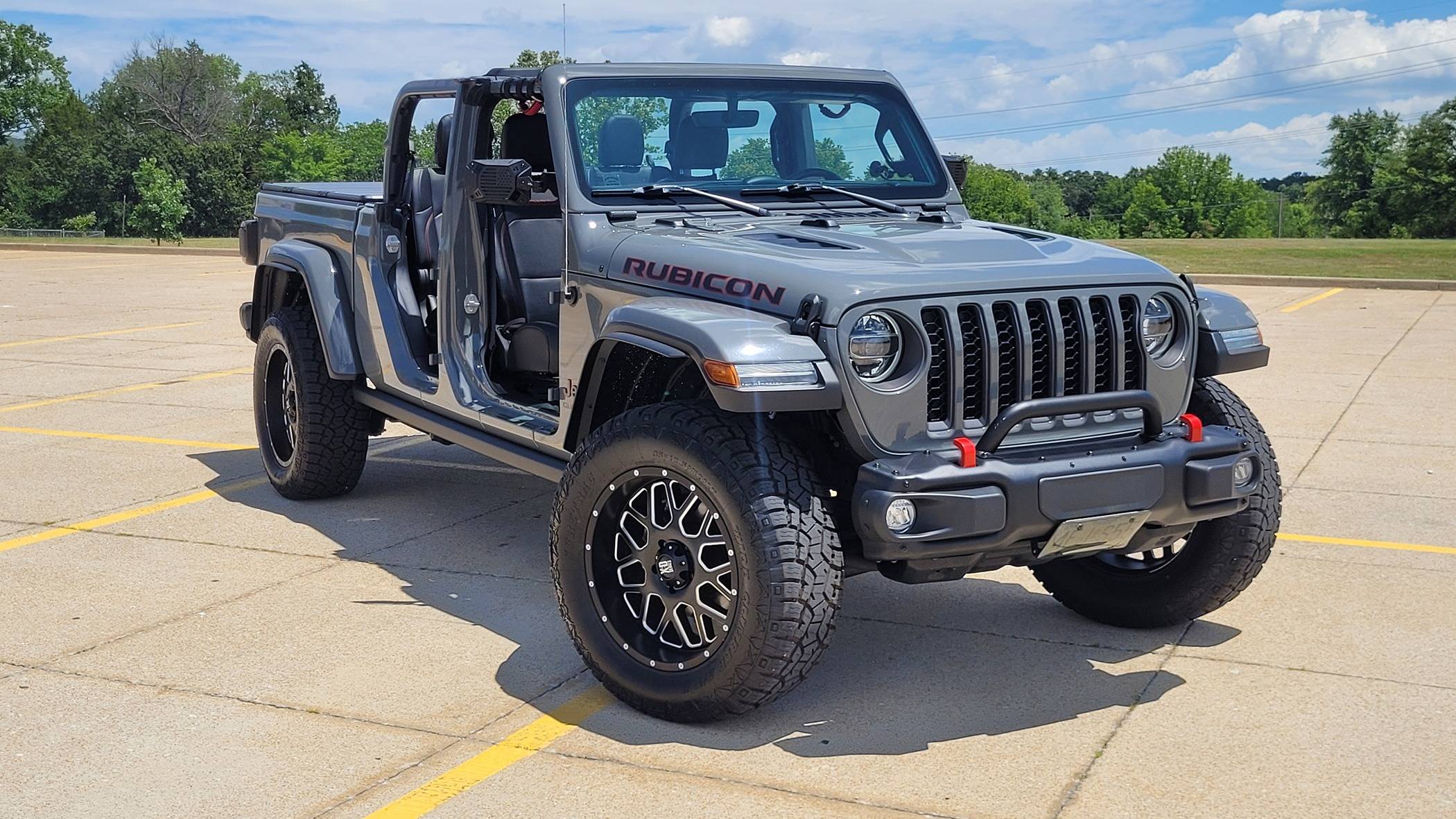 Jeep Gladiator 35s and No Lift Thread 20240622_134401
