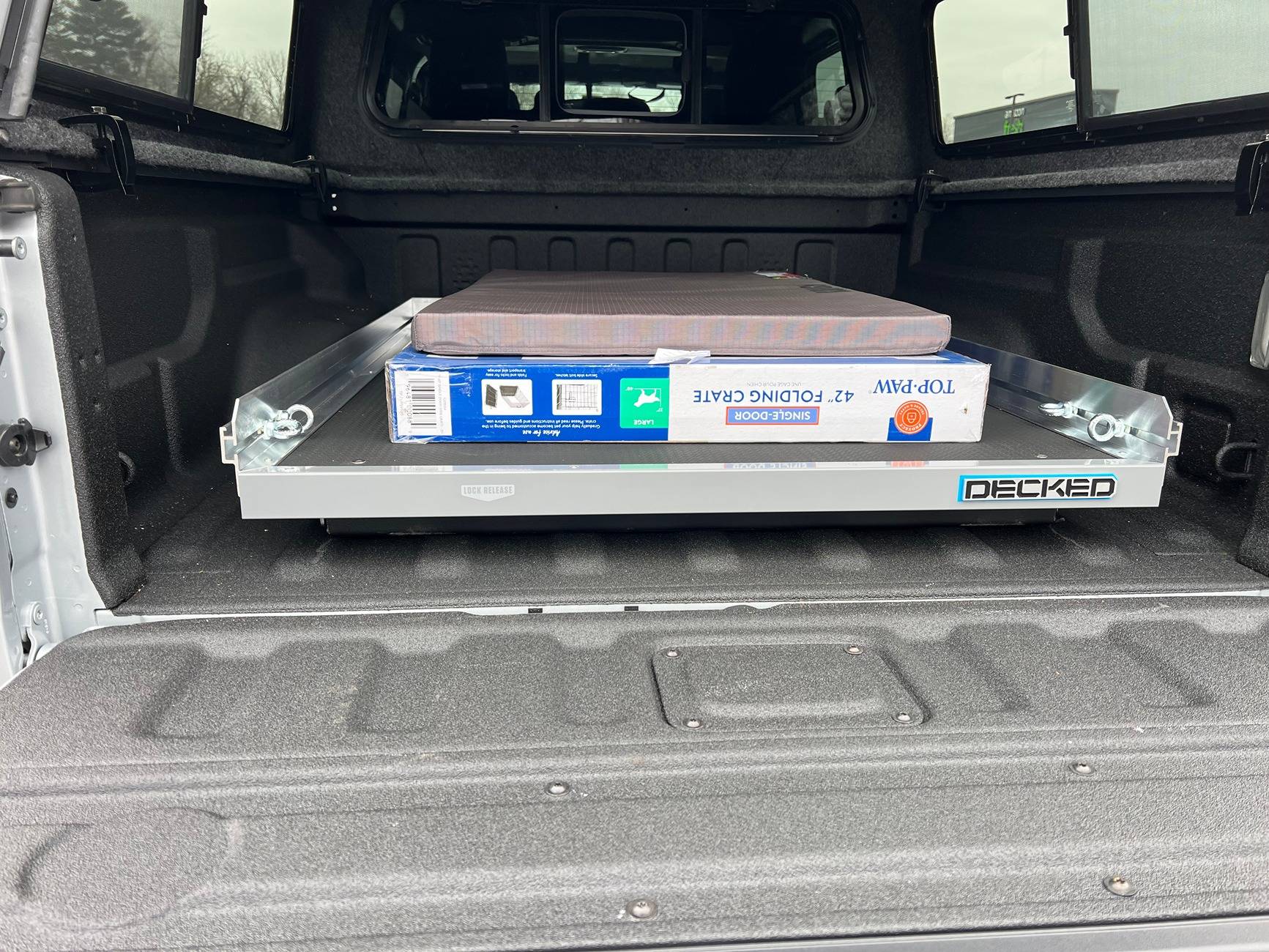 Jeep Gladiator Truck bed storage 2023 Jeep Gladiator Sport with DECKED CargoGlide slide-out installed