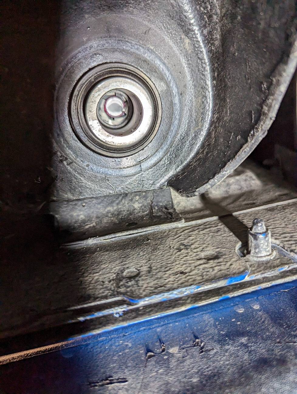 Jeep Gladiator HELP! Broke body bolt PXL_20230323_204226188