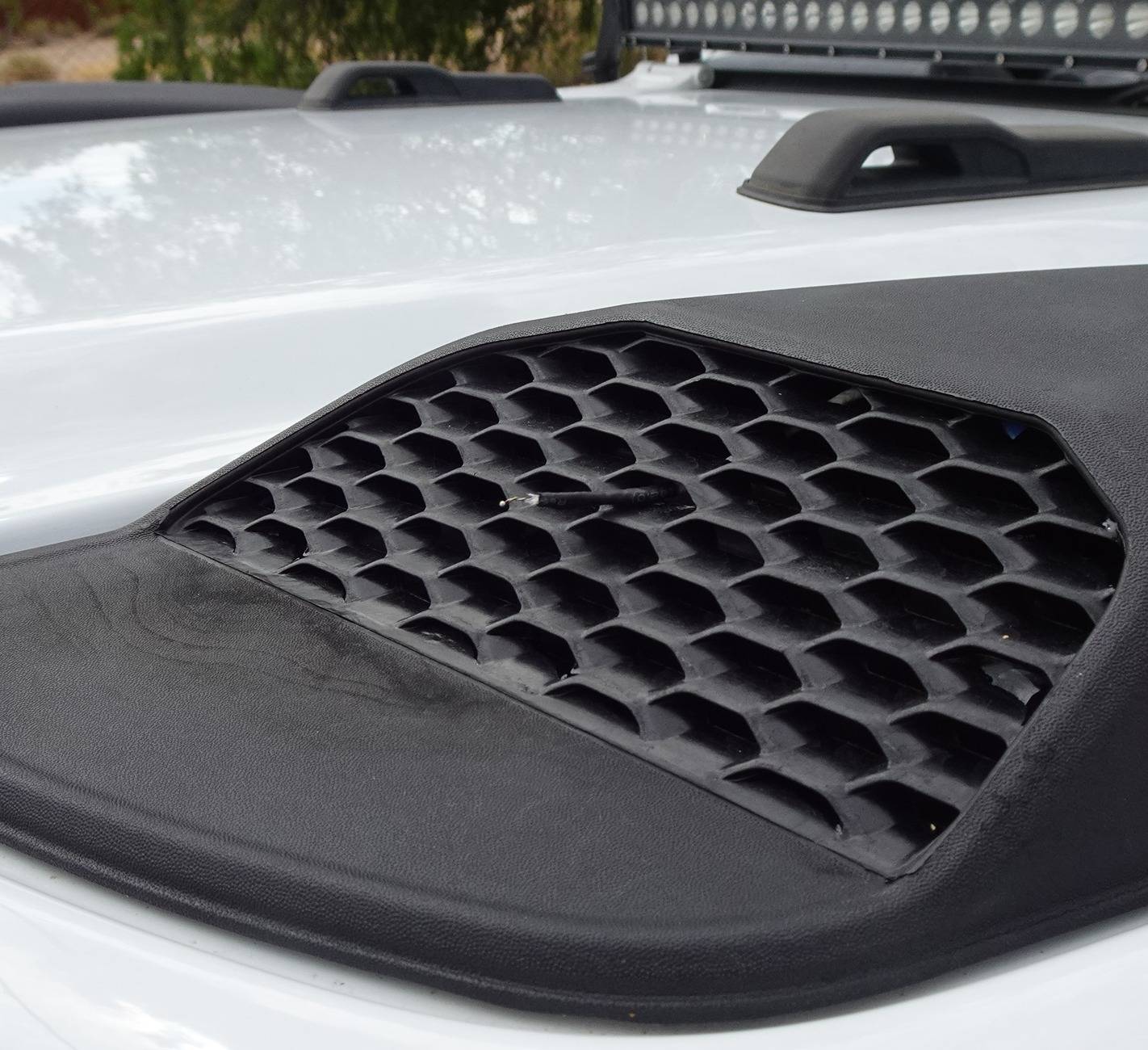 Jeep Gladiator Are Vented Hoods a Good Idea? DSC06762.JPG