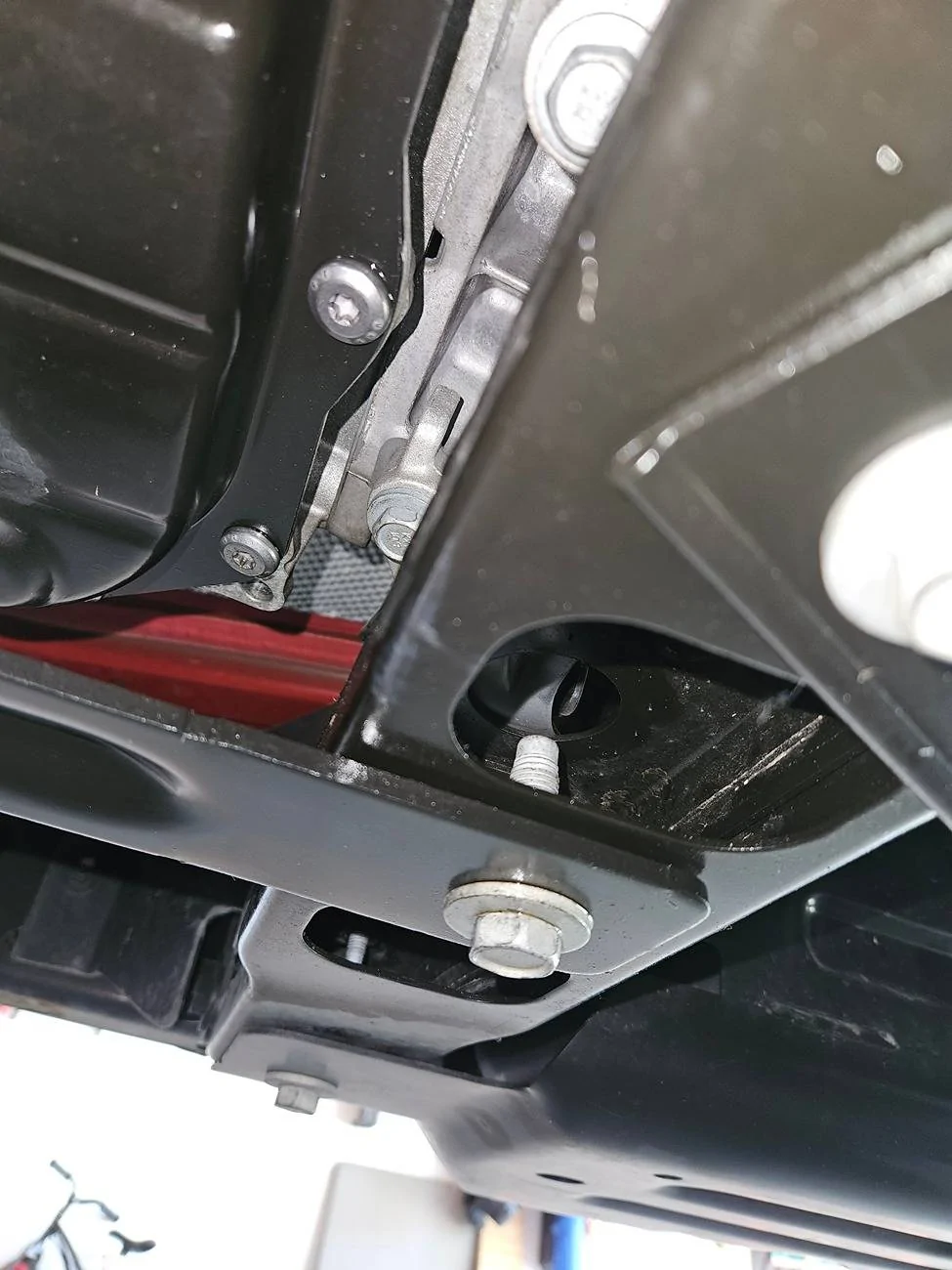 Jeep Gladiator Possible Tramsmission Pan Leak 20240701_100547