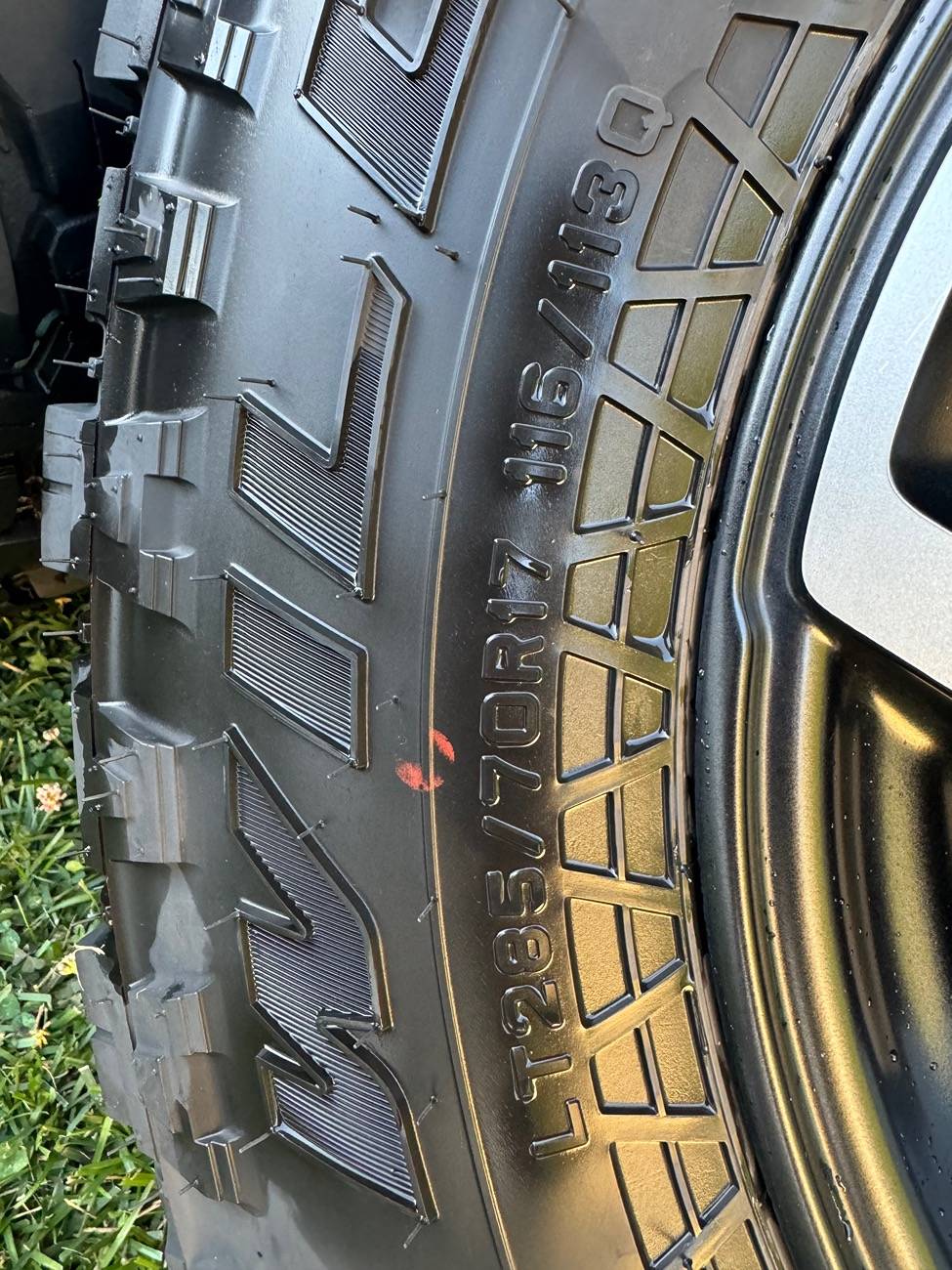 Jeep Gladiator Rubicon 17” OEM wheels w/ Falken Mud Tires IMG_7155