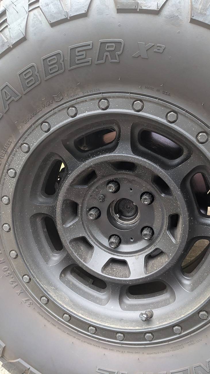 Jeep Gladiator Black Rhino wheels (not good) PXL_20240629_234632023