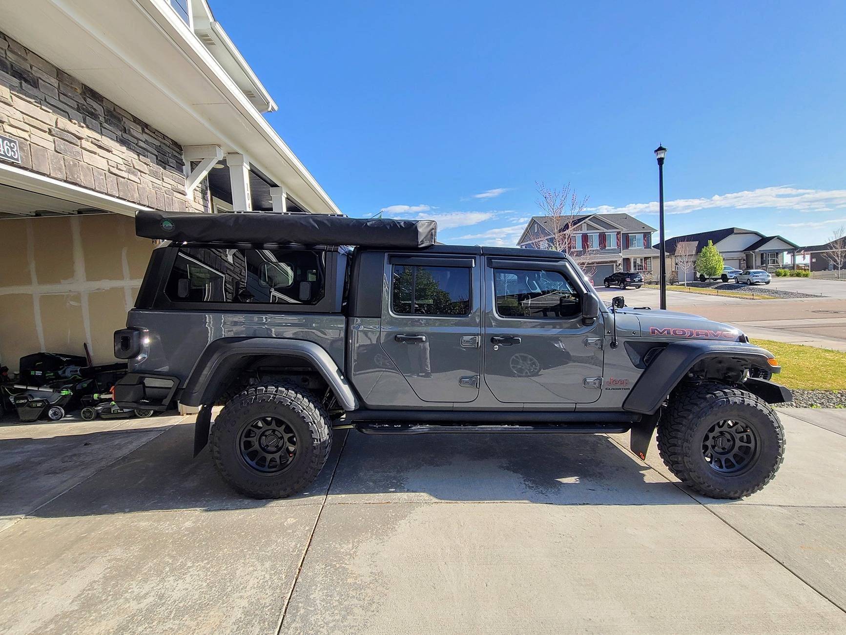Jeep Gladiator Adding a little lift and rake to a stock(ish) Mojave 20240424_082731
