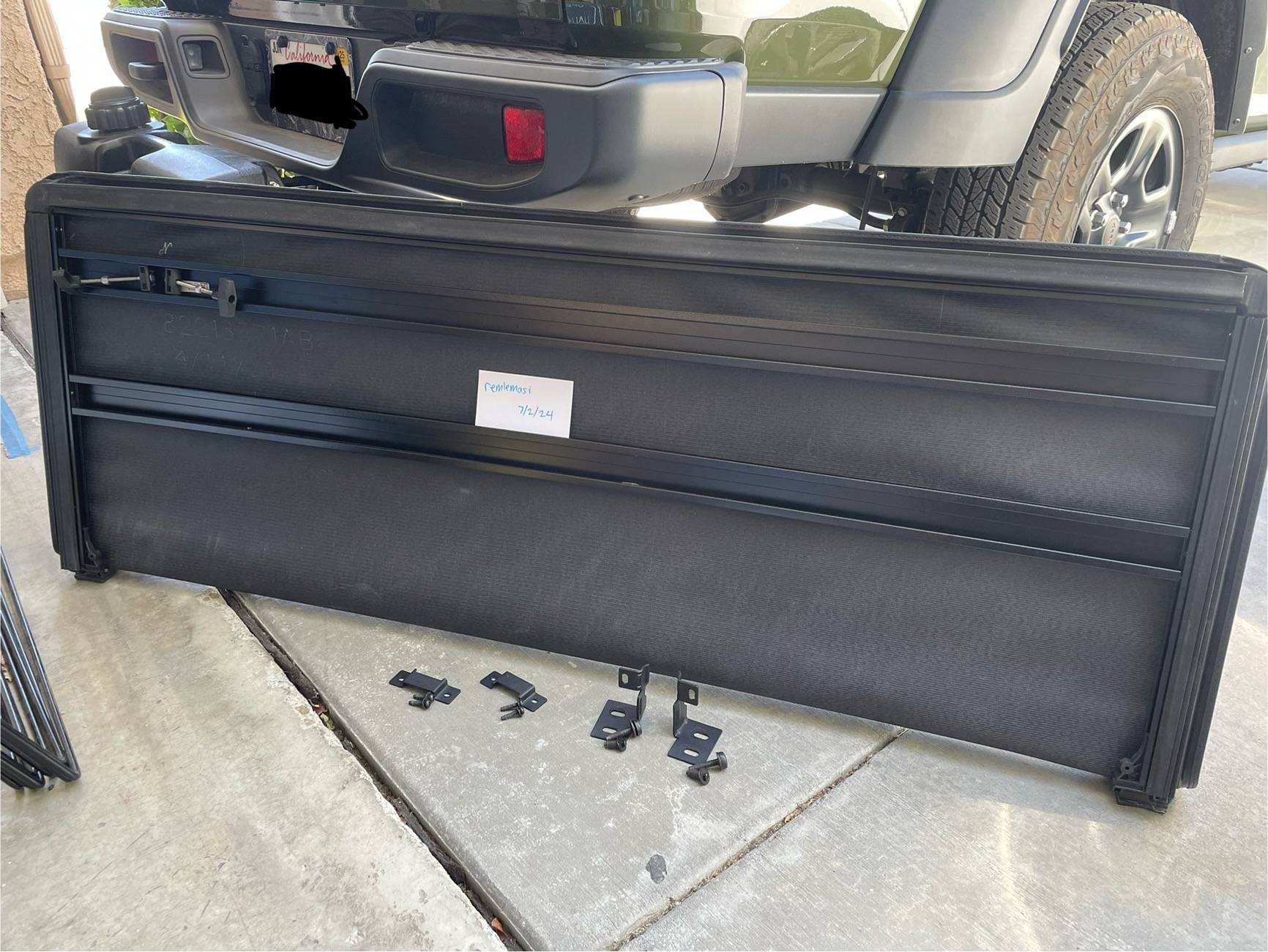 Jeep Gladiator NEW Genuine Mopar Tonneau Cover Soft Tri-Fold IMG_2398