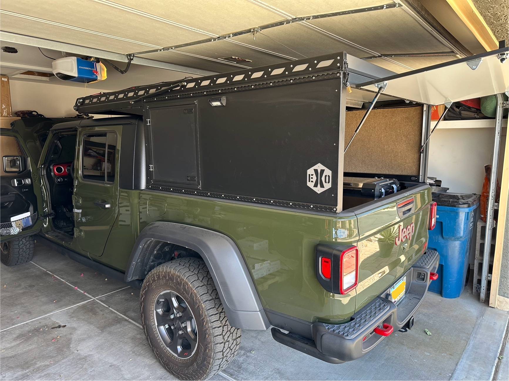 Jeep Gladiator Alu-Cab Camper/ModCap Build Height? IMG_2844