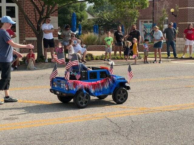 Jeep Gladiator Gladiators decorated for July 4th or run in Parades IMG_8561