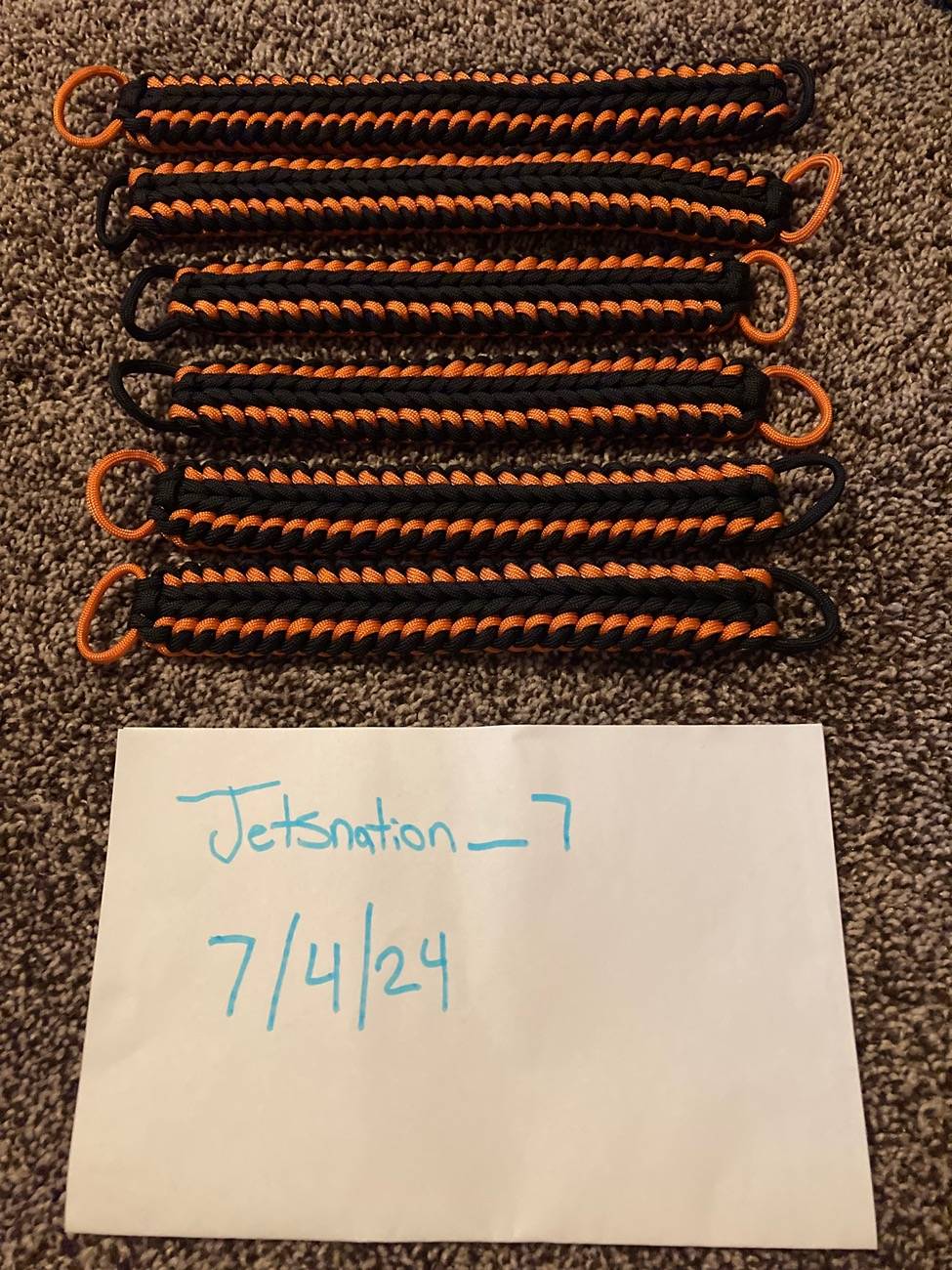 Jeep Gladiator Custom Black & Orange Paracord Grabhandles For Sale. IMG_1612
