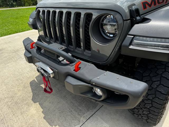 Jeep Gladiator help me choose a bumper? IMG_6608