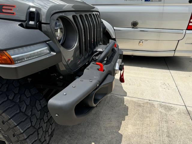 Jeep Gladiator help me choose a bumper? IMG_6607