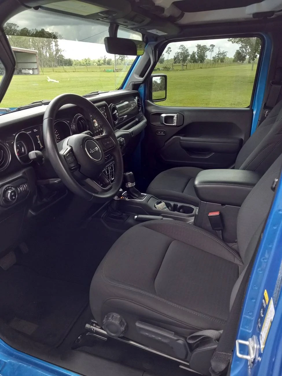 Jeep Gladiator 2022 GLADIATOR ALTITUDE FOR SALE 20240705_120848
