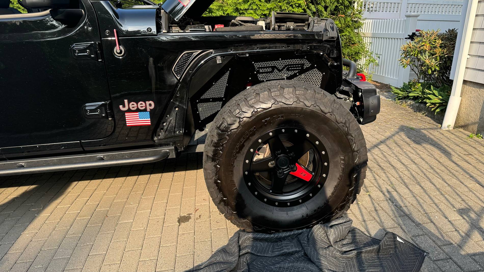 Jeep Gladiator DV8 JT spec Fenders - Liners IMG_9233