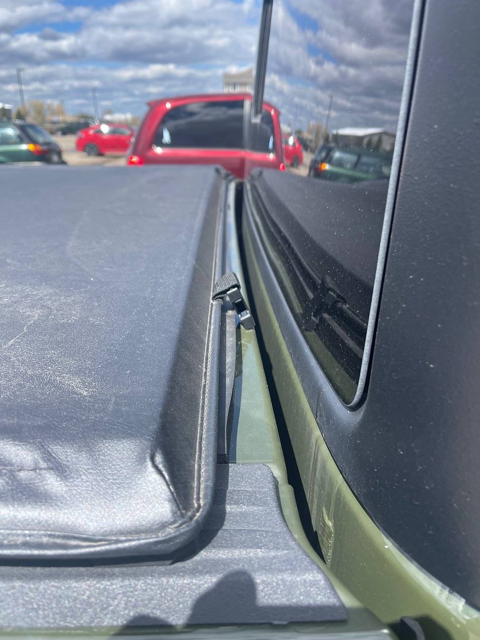 Jeep Gladiator oEdRo Soft Roll Up Truck Bed Tonneau Cover $100/OBO IMG_3821