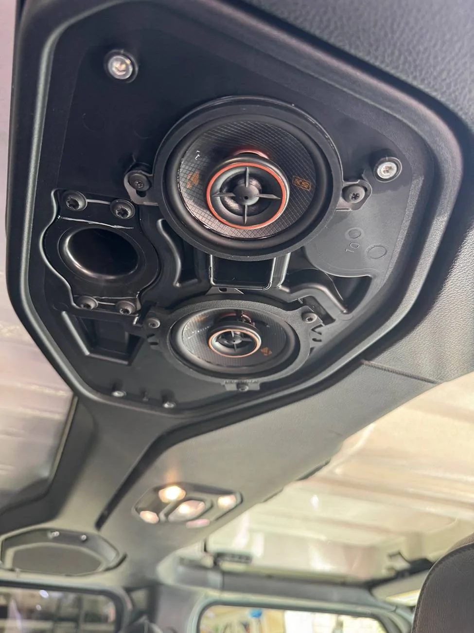 Jeep Gladiator Speaker upgrades with stock system IMG_6045