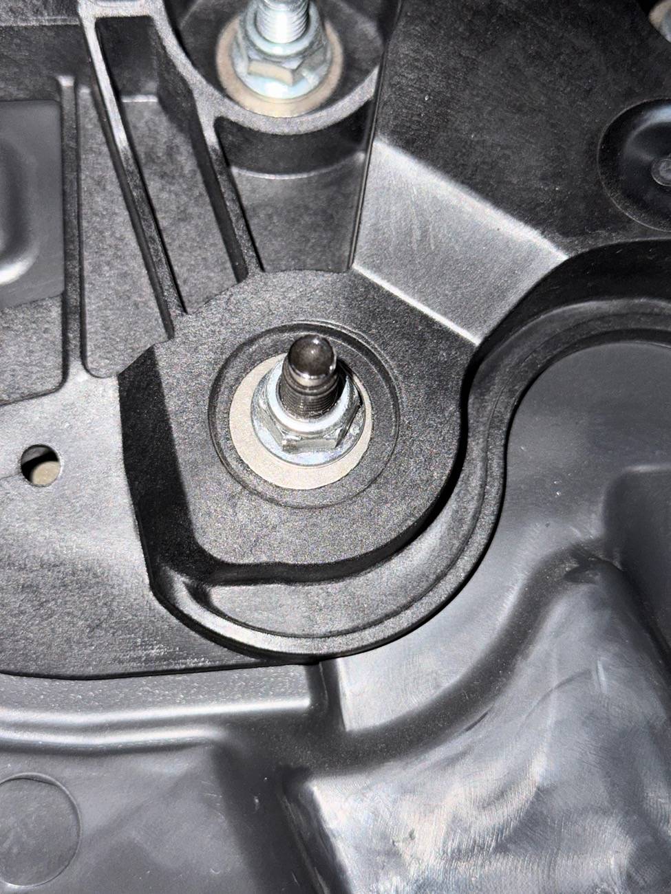 Jeep Gladiator Dead Pedal factory bolt stuck IMG_3122