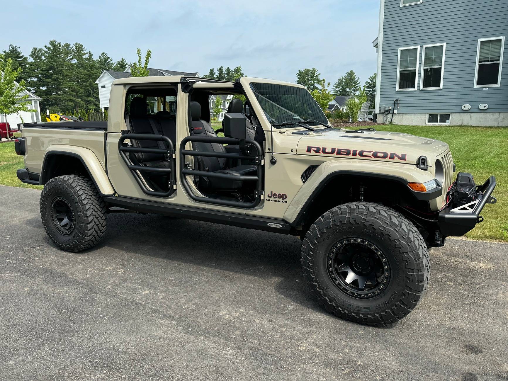 Jeep Gladiator "New to Me" Rubicon, need help identifying upgrades IMG_0109