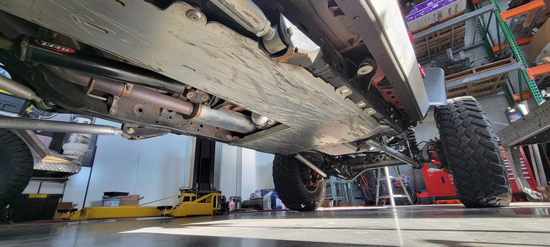 Jeep Gladiator Full belly aluminum skid plate comparison 20240710_090137