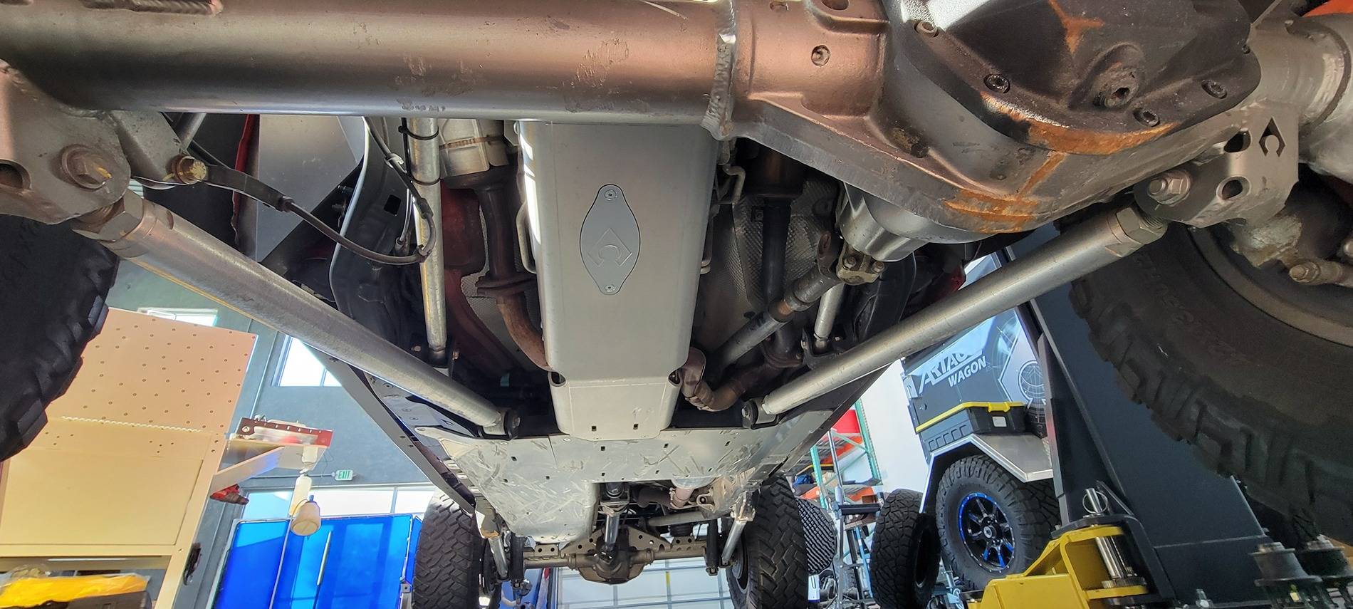 Jeep Gladiator Full belly aluminum skid plate comparison 20240710_090210