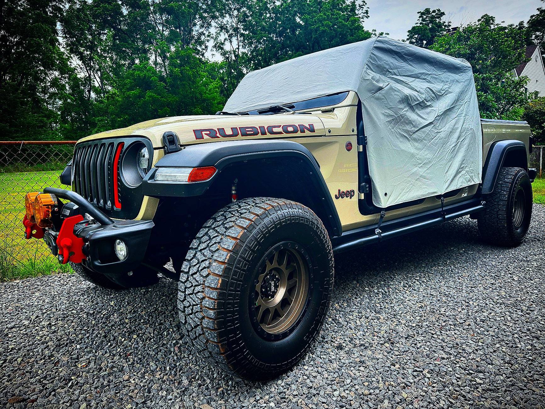 Jeep Gladiator Top off, doors off and rain 30A90442-A88C-4670-AF58-084911C38F79