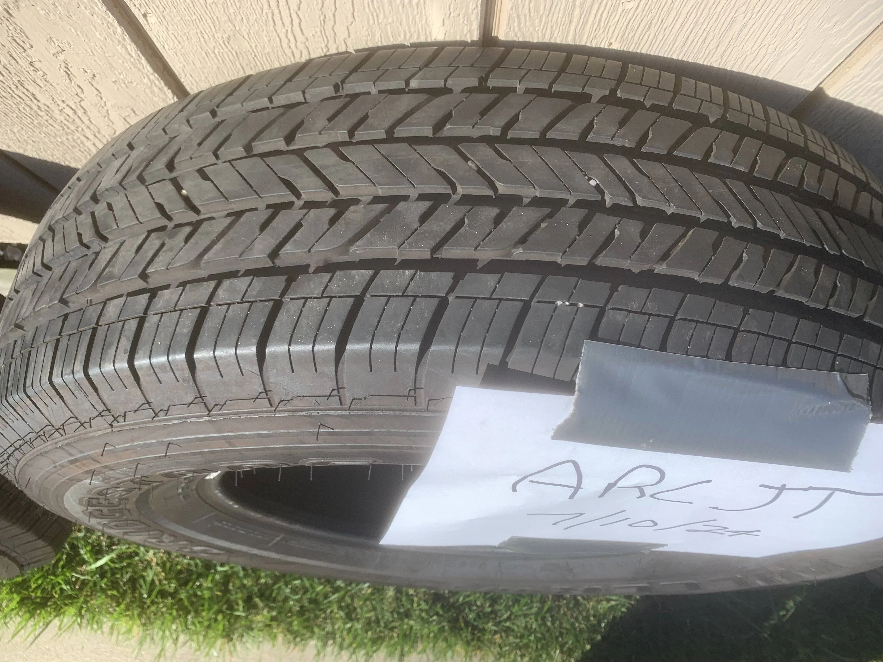 Jeep Gladiator Bridgestone Dueler H/T 685 245/75/R17 IMG_2043