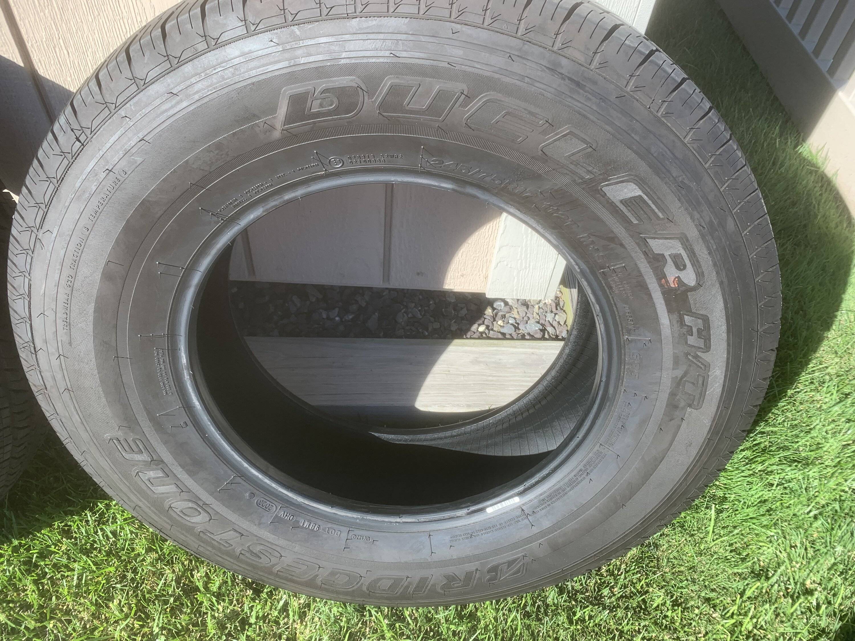 Jeep Gladiator Bridgestone Dueler H/T 685 245/75/R17 IMG_2046