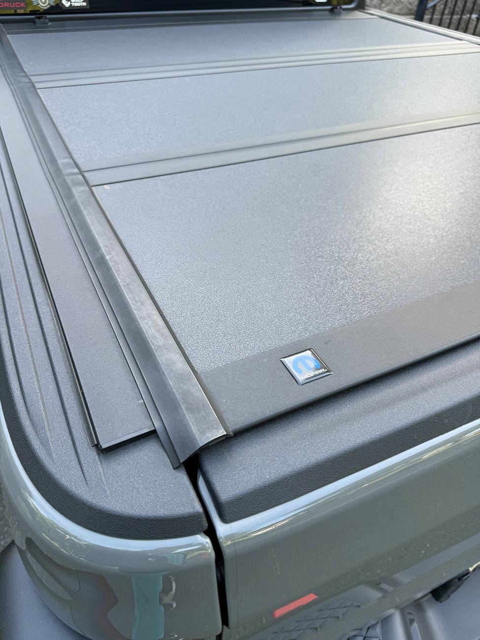 Jeep Gladiator Gladiator mopar hard tonneau cover for sale IMG_7626