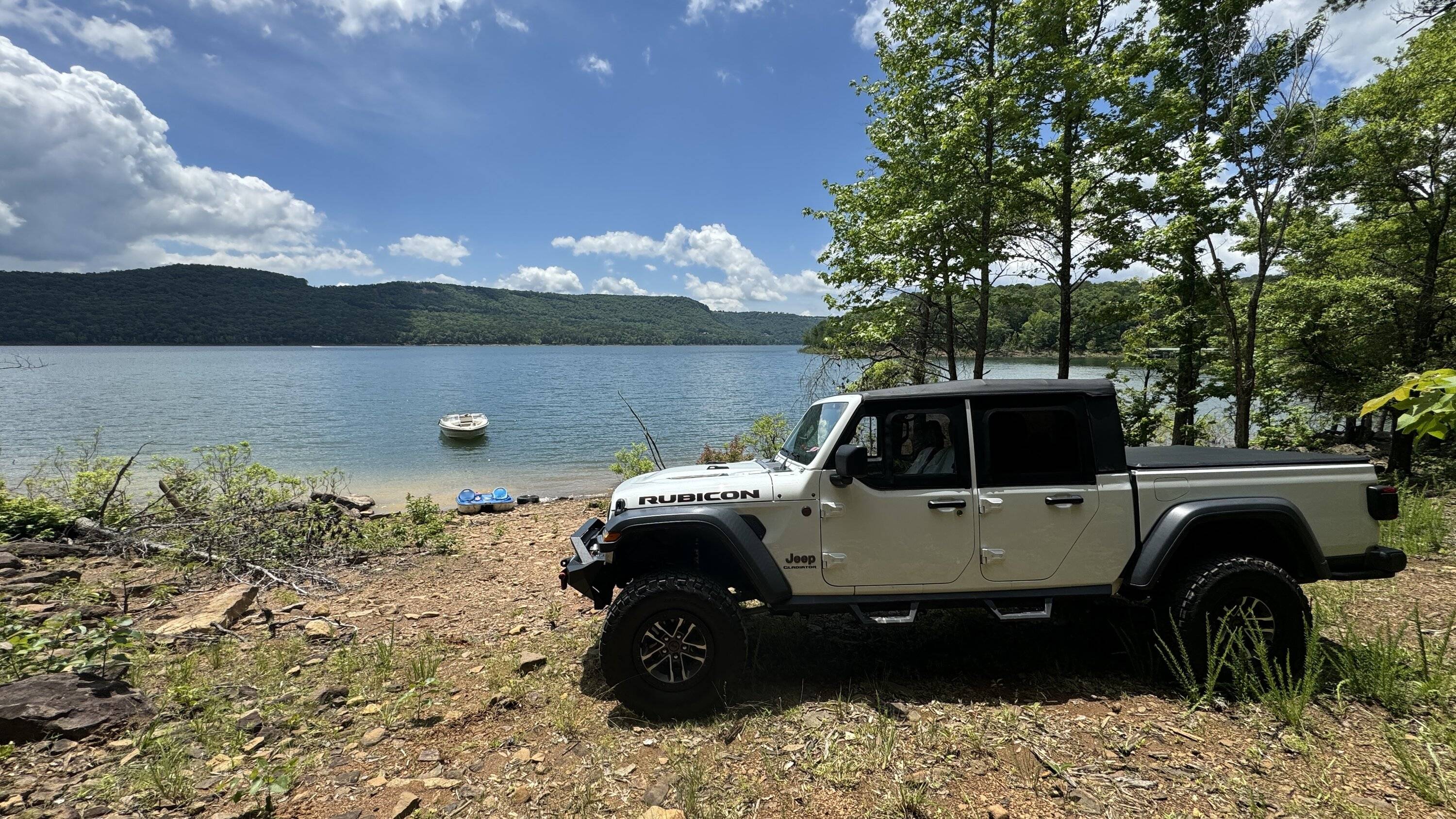 Jeep Gladiator WTB: Mopar Premium Twill Soft Top 82215641 IMG_3351.JPEG