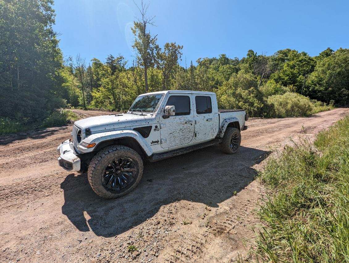 Jeep Gladiator BRIGHT WHITE Gladiator JT Club image000000
