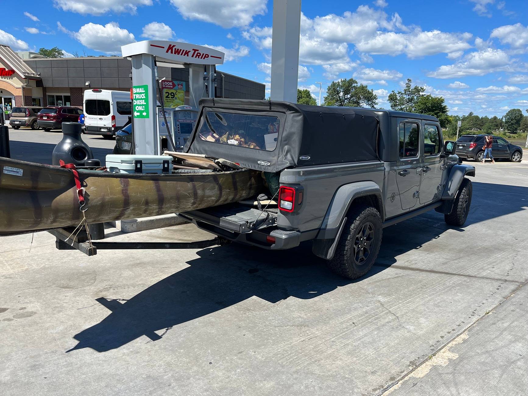 Jeep Gladiator Do You Canoe?  Post your rack pix & how you're haulin it. IMG_6736
