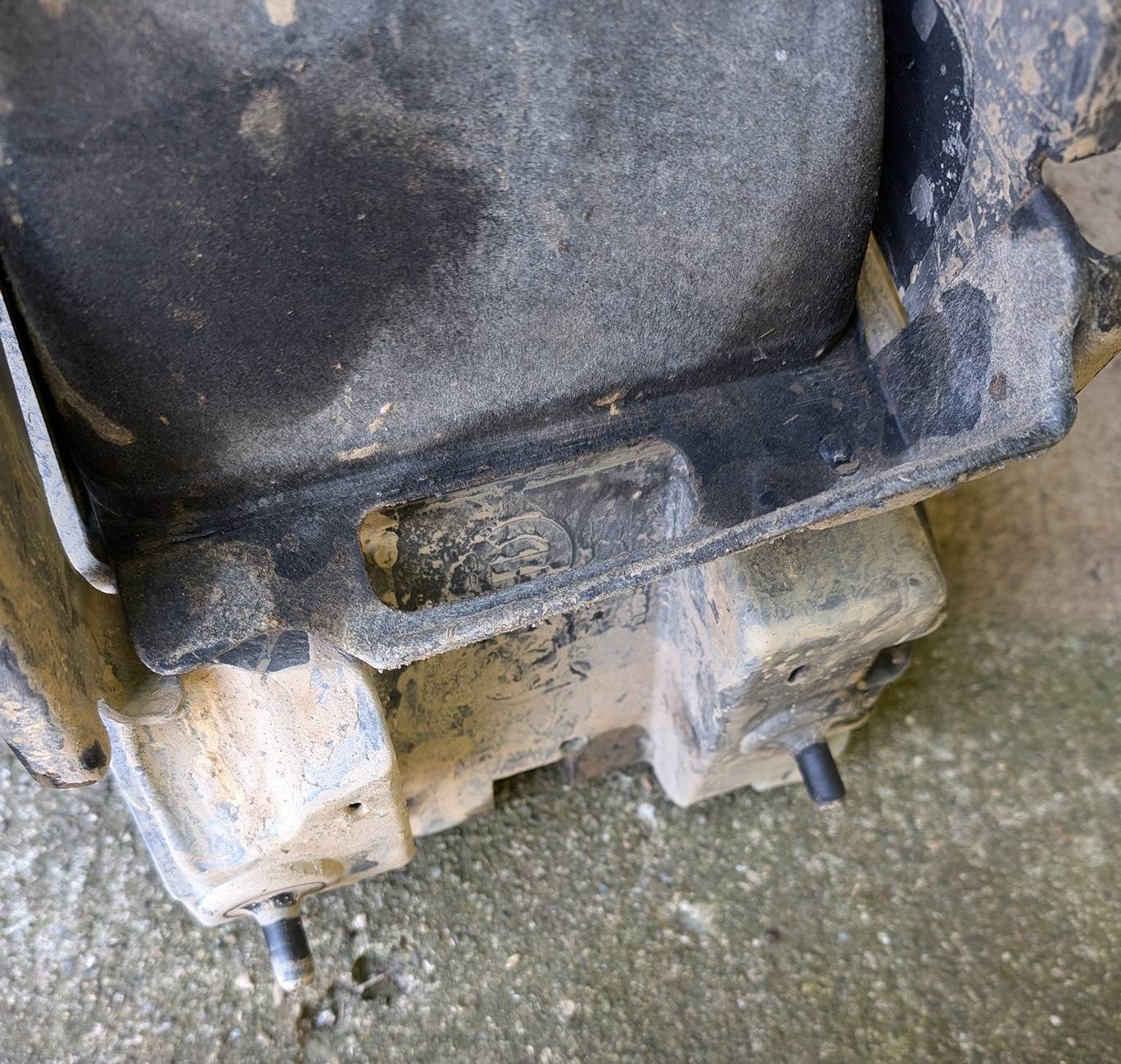 Jeep Gladiator Air filter foam went through intake. Air Box