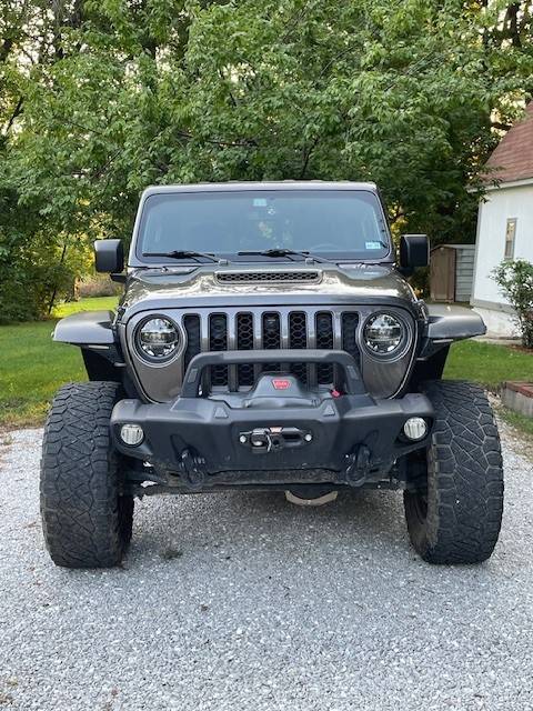 Jeep Gladiator Information about the jks mfg lift kit for jt MOJAVE Front