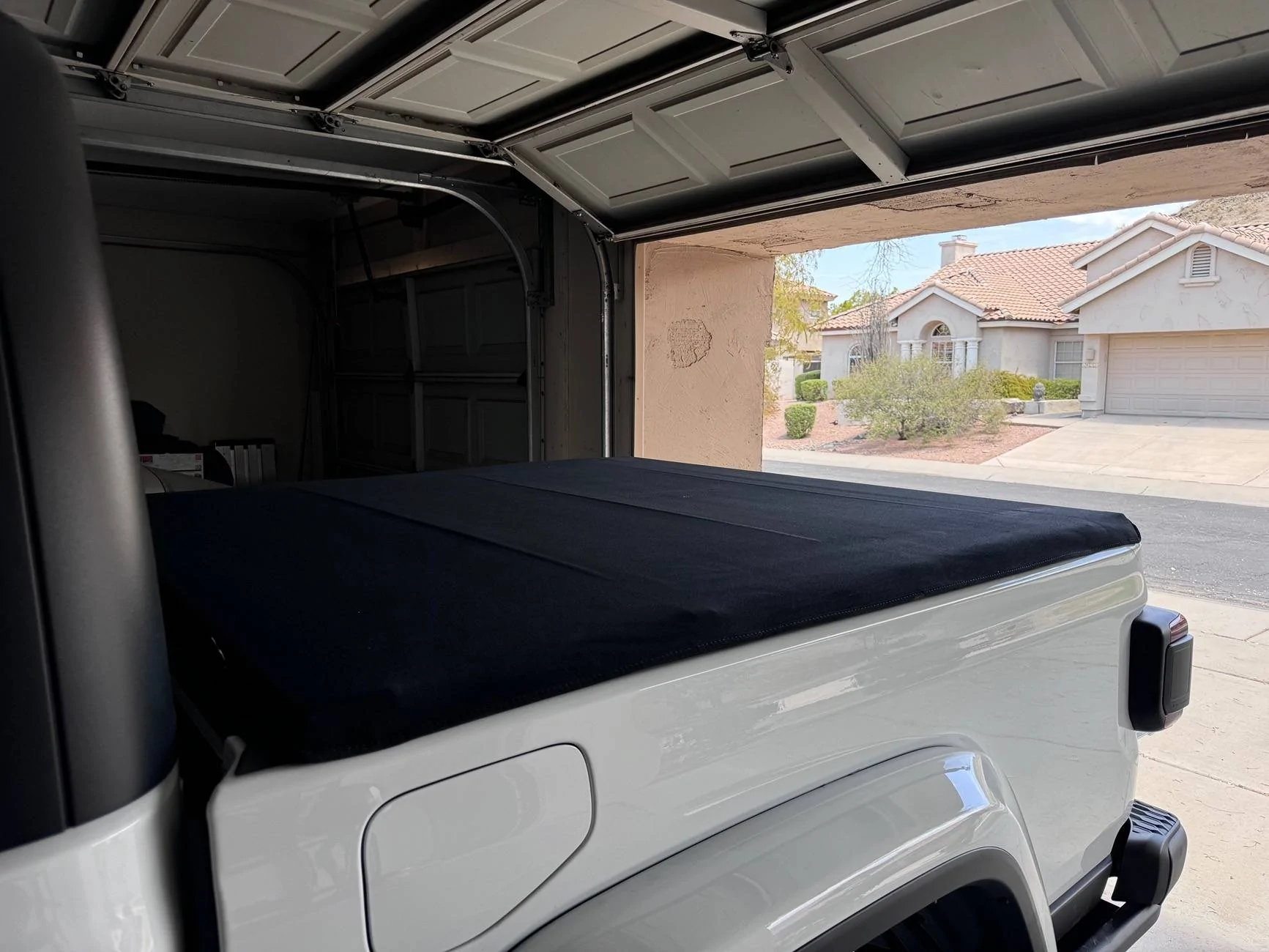 Jeep Gladiator What changed in the Mopar roll up tonneau cover from 2019 to 2021+? IMG_9090
