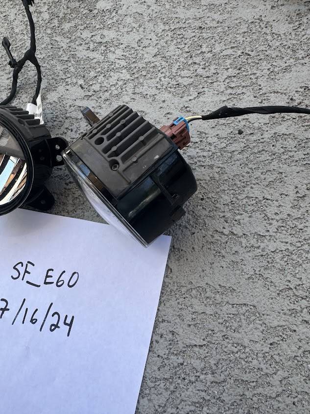 Jeep Gladiator OEM STOCK LED fog lights IMG_6913