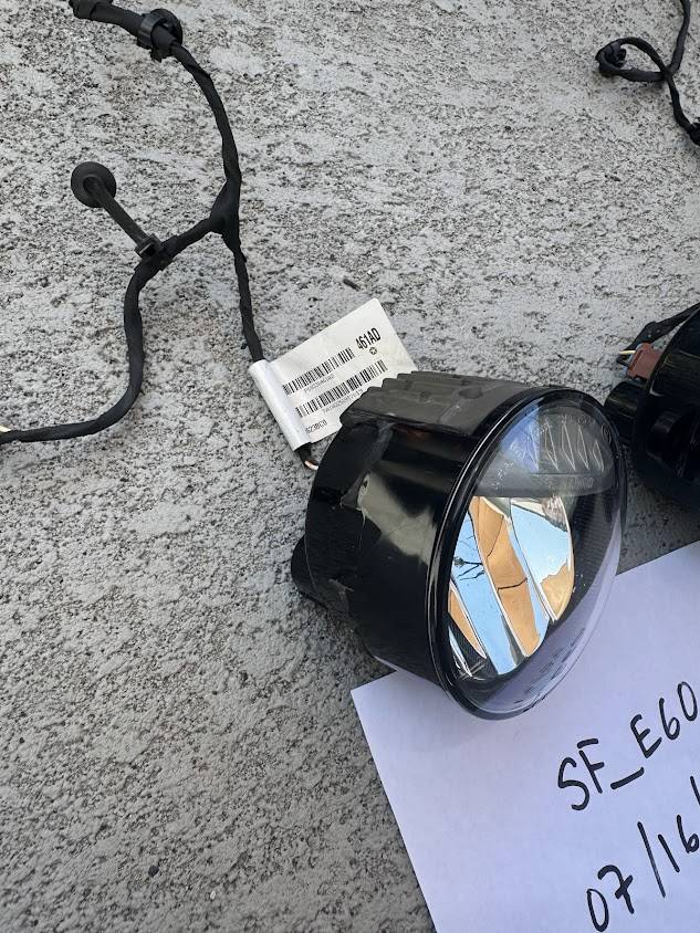 Jeep Gladiator OEM STOCK LED fog lights IMG_6912