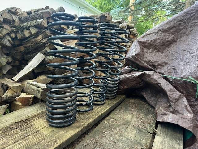 Jeep Gladiator Rock Krawler shocks and springs. (3"lift) IMG_1823.JPG