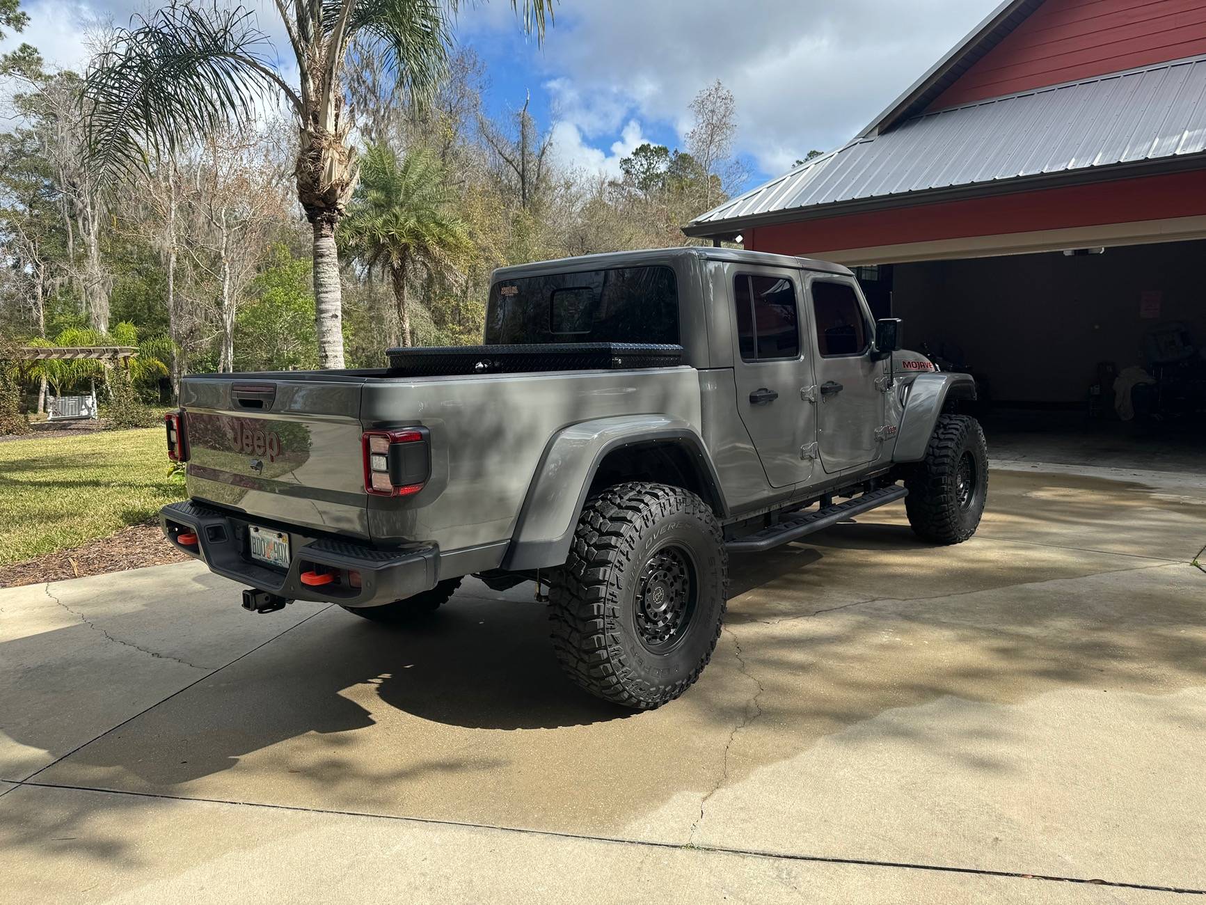 Jeep Gladiator Information about the jks mfg lift kit for jt MOJAVE IMG_5041