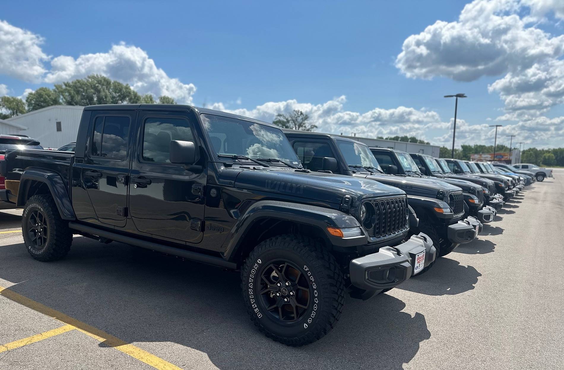 Jeep Gladiator 6% Under Invoice Pricing On Gladiator Orders @GrangerMotors.com IMG_6799