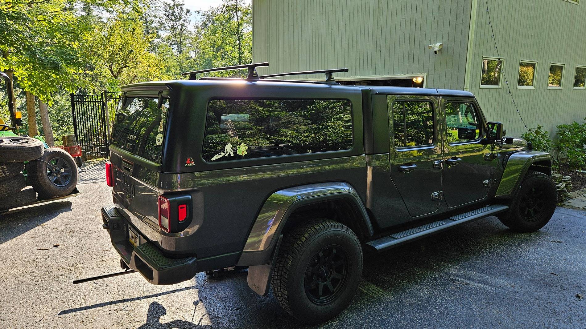 Jeep Gladiator Leer 100XQ cap,  $1900, obo. 20240718_175117