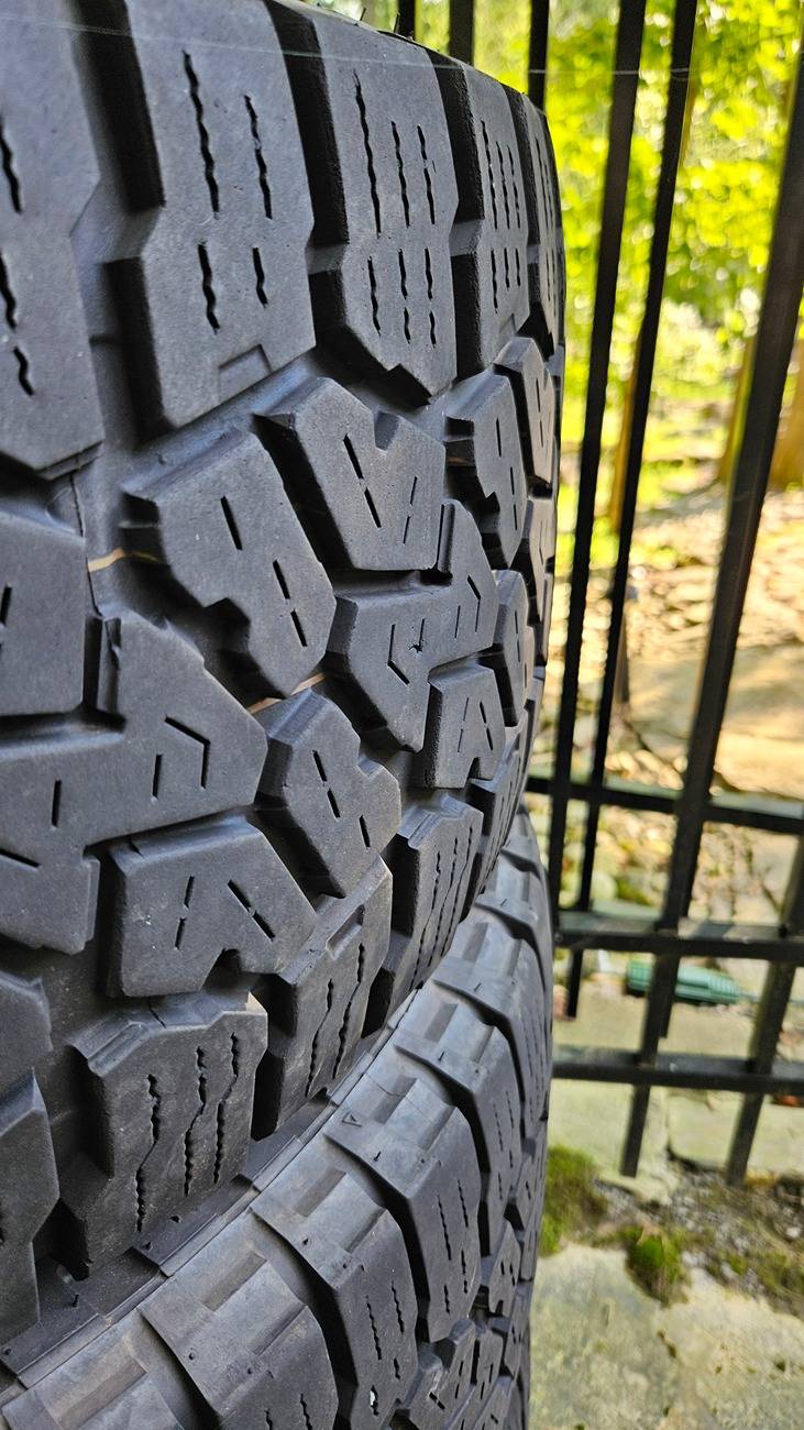 Jeep Gladiator STOCK Rubicon Rims and tires and spare.   no TPMS . $500 obo 20240718_182413