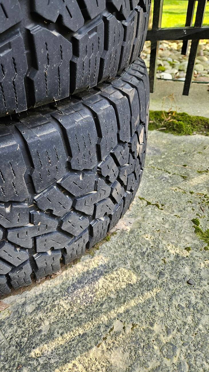 Jeep Gladiator STOCK Rubicon Rims and tires and spare.   no TPMS . $500 obo 20240718_182419