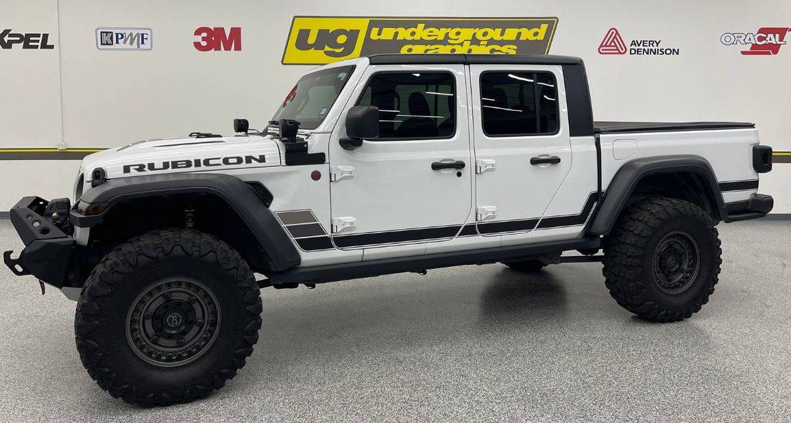 Jeep Gladiator *Updated* Jeep Gladiator Scrambler Retro Kits White Glady.JPG