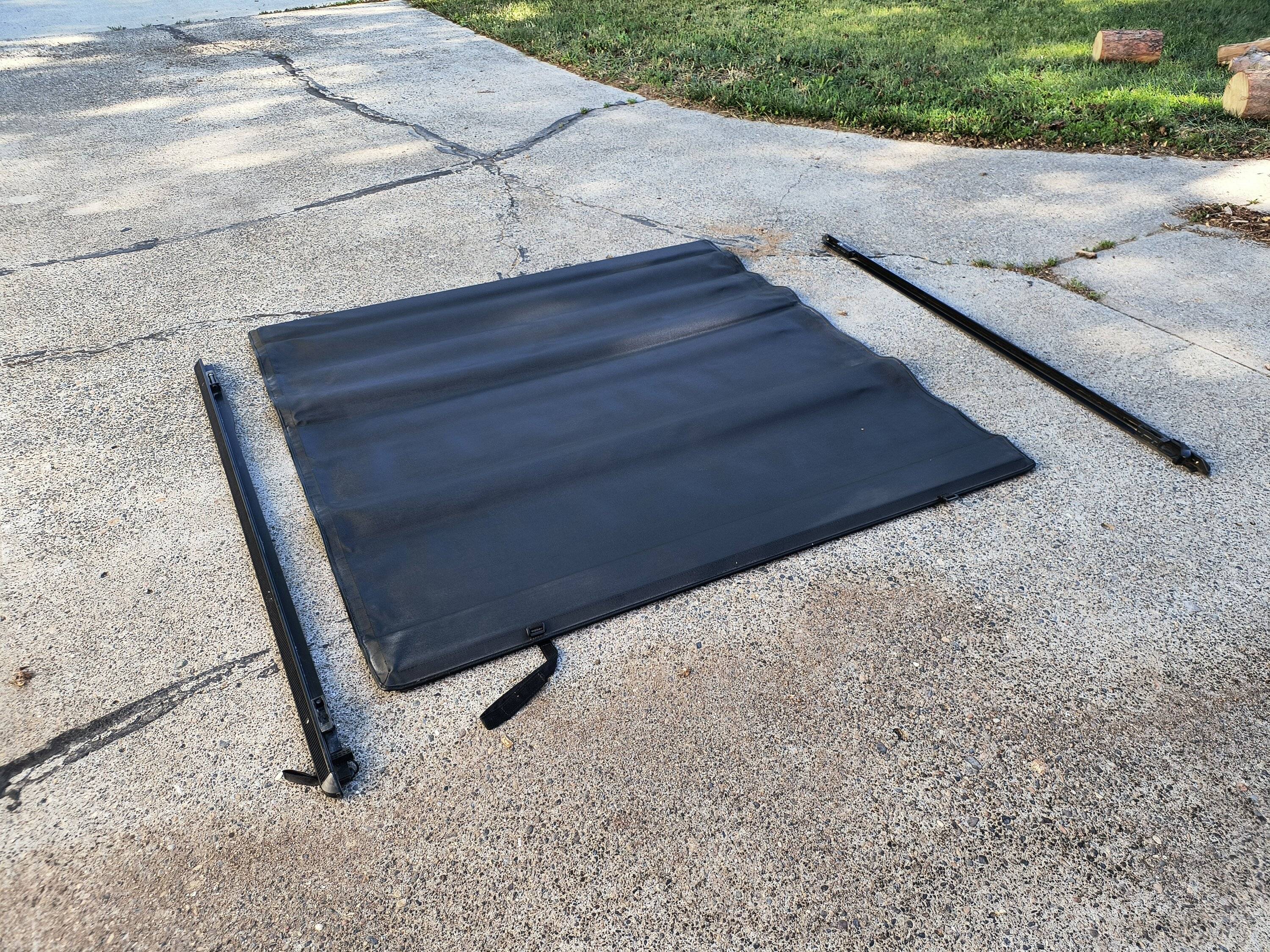 Jeep Gladiator $175 OBO - Bestop EZRoll Tonneau Cover for gladiator - Free Shipping IMG_20240627_183455957
