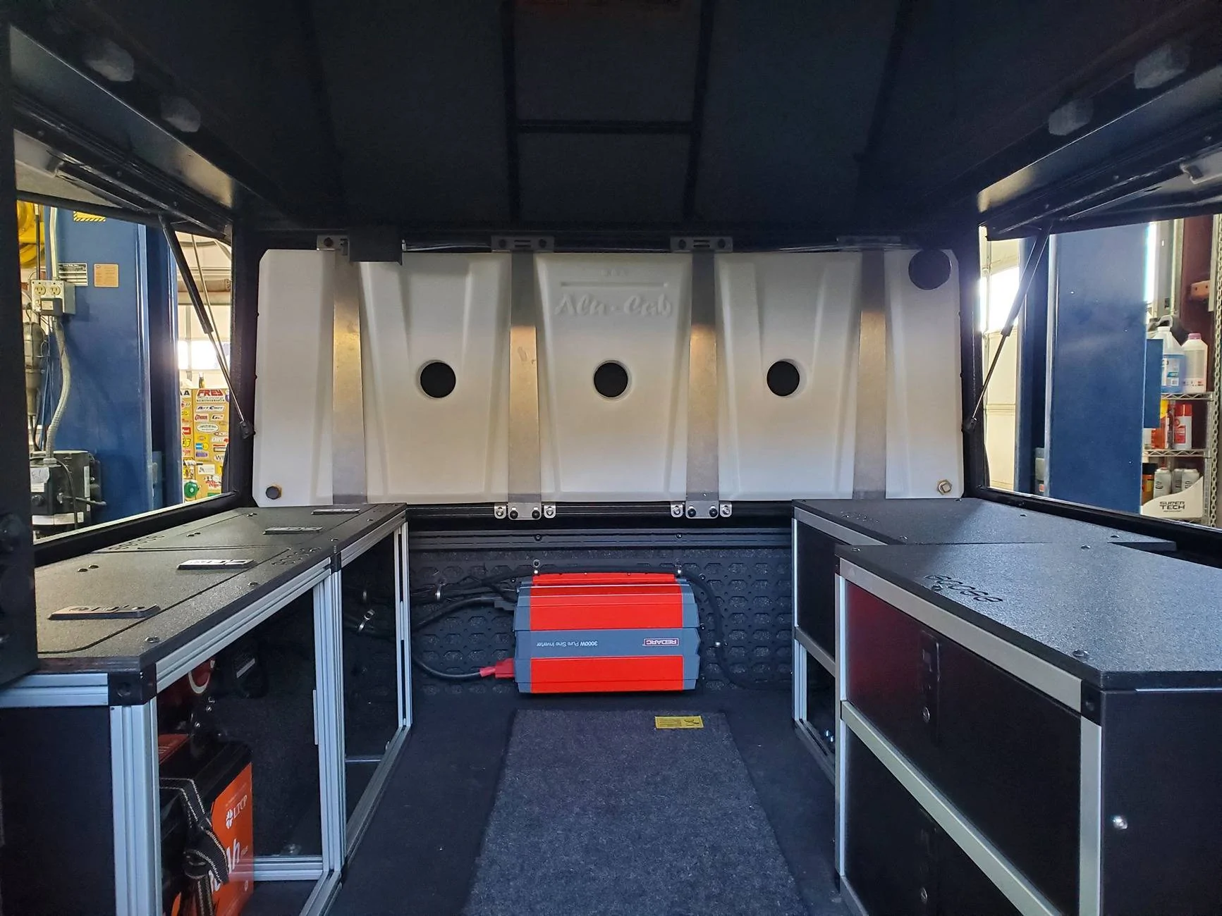 Jeep Gladiator Alu-Cab Canopy Camper Roll Call 20240510_134338