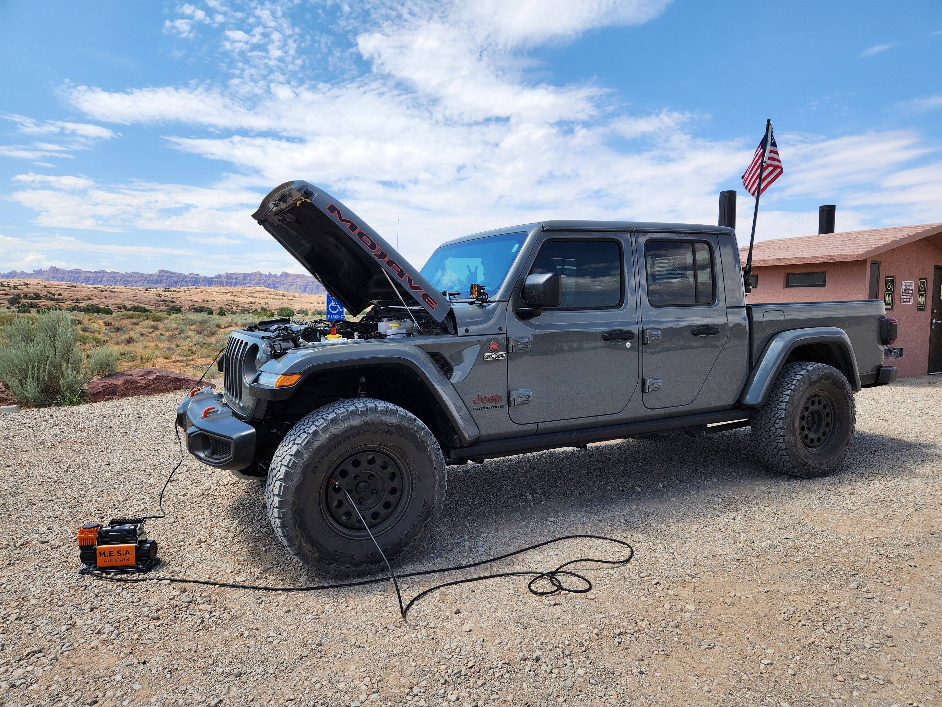Jeep Gladiator We survived Moab in July 20240714_114846