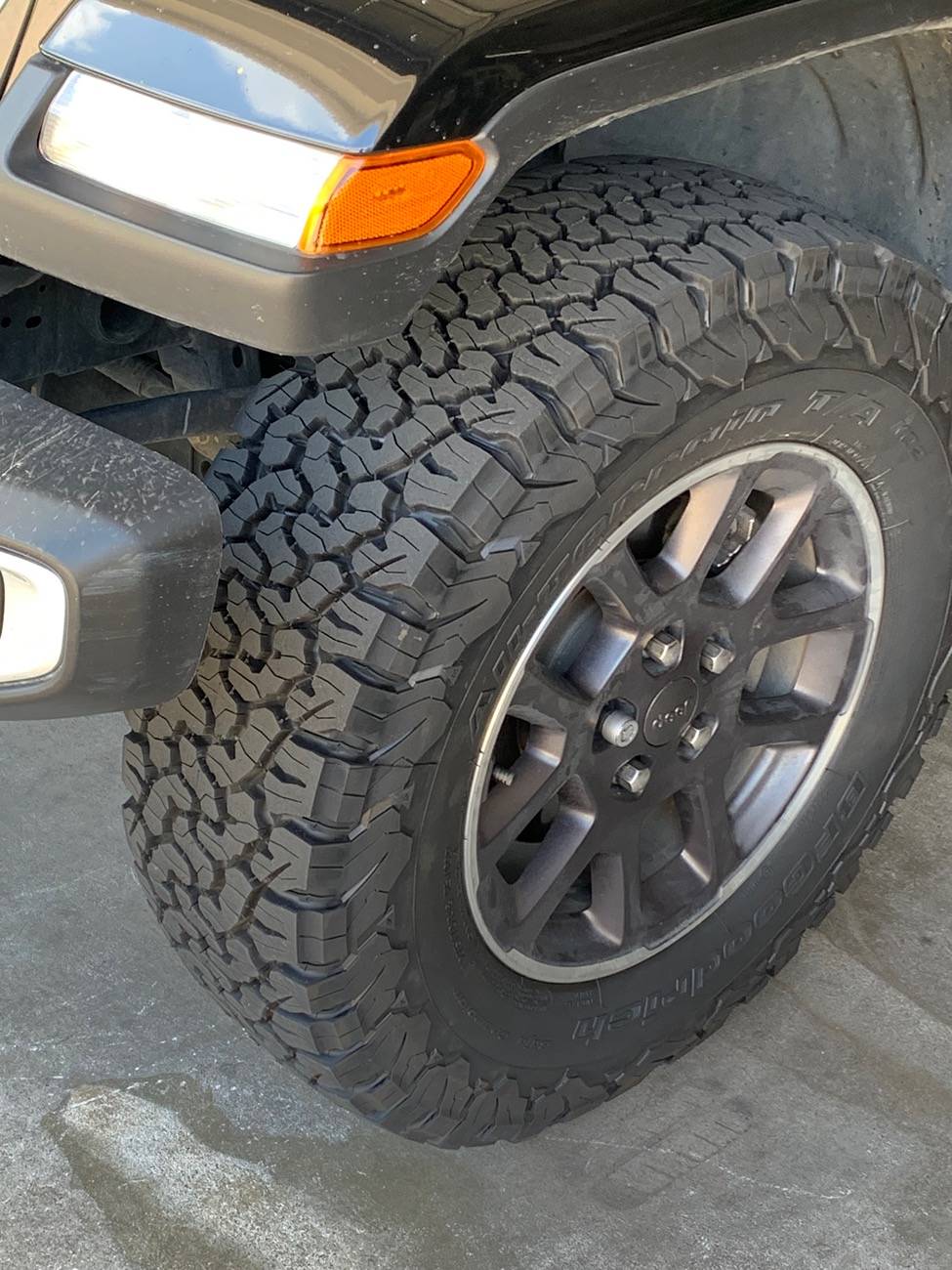 Jeep Gladiator Stock Overland / No Lift / Biggest Tire? IMG_1123