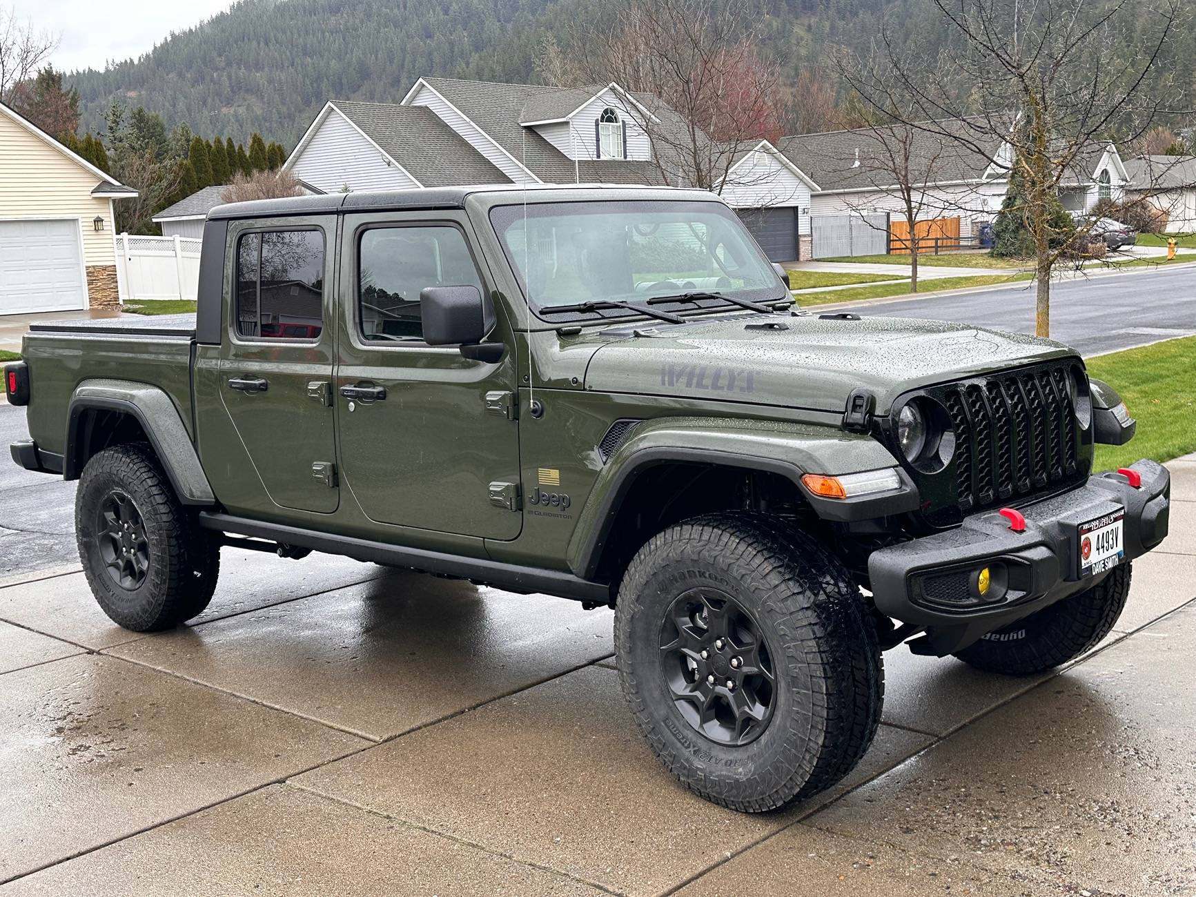 Jeep Gladiator Bone stock '23 Willys Sport build. IMG_1244