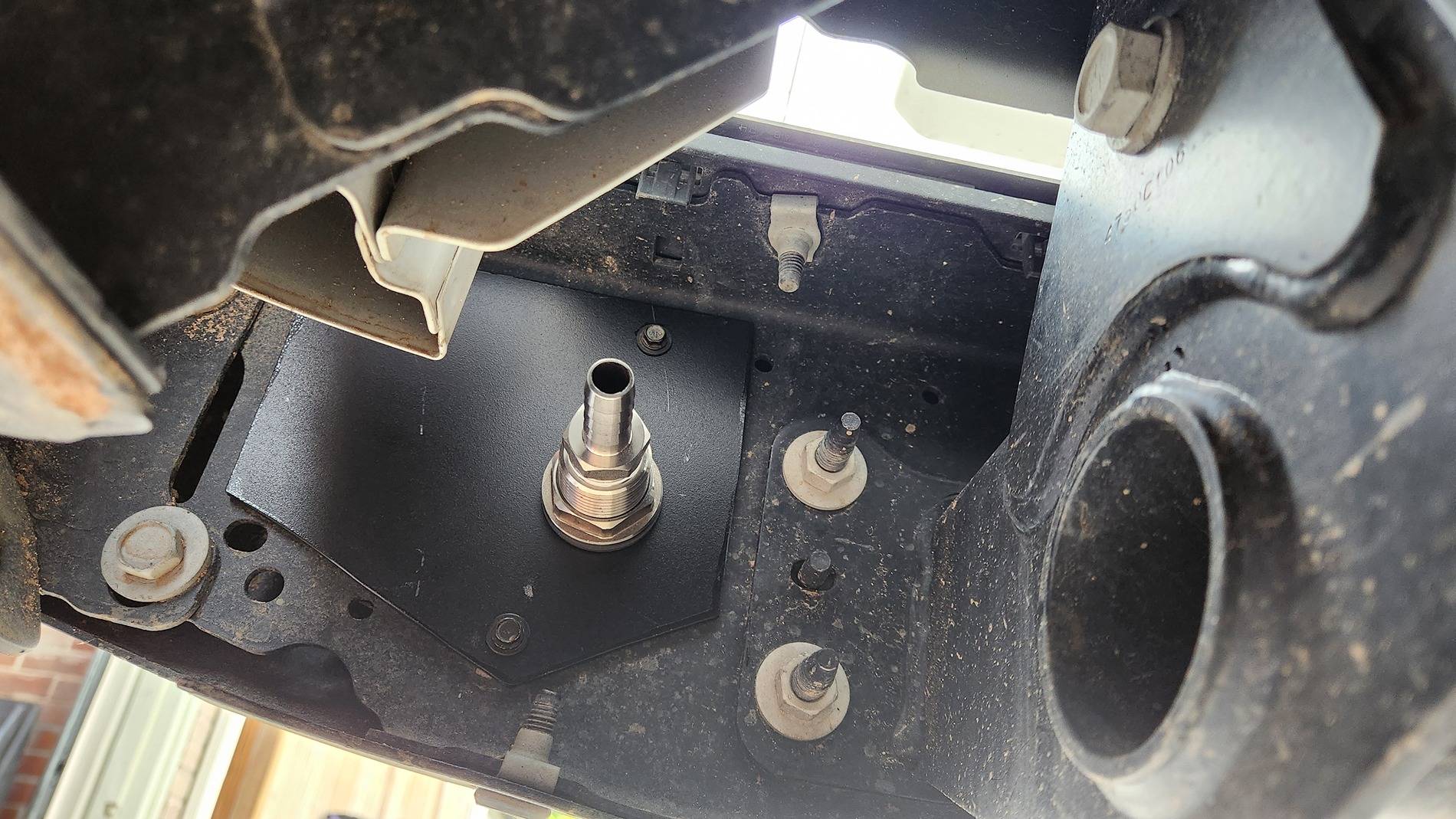Jeep Gladiator Trail'd Boondocker Install / Plumbing Ideas 20240723_174654