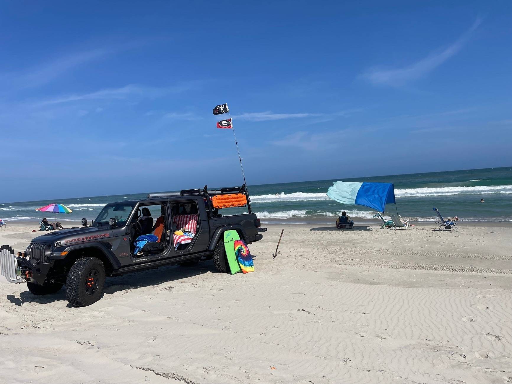 Jeep Gladiator We're in a Beachy Mood!!! Show us your Rig on Sand! ocracoke