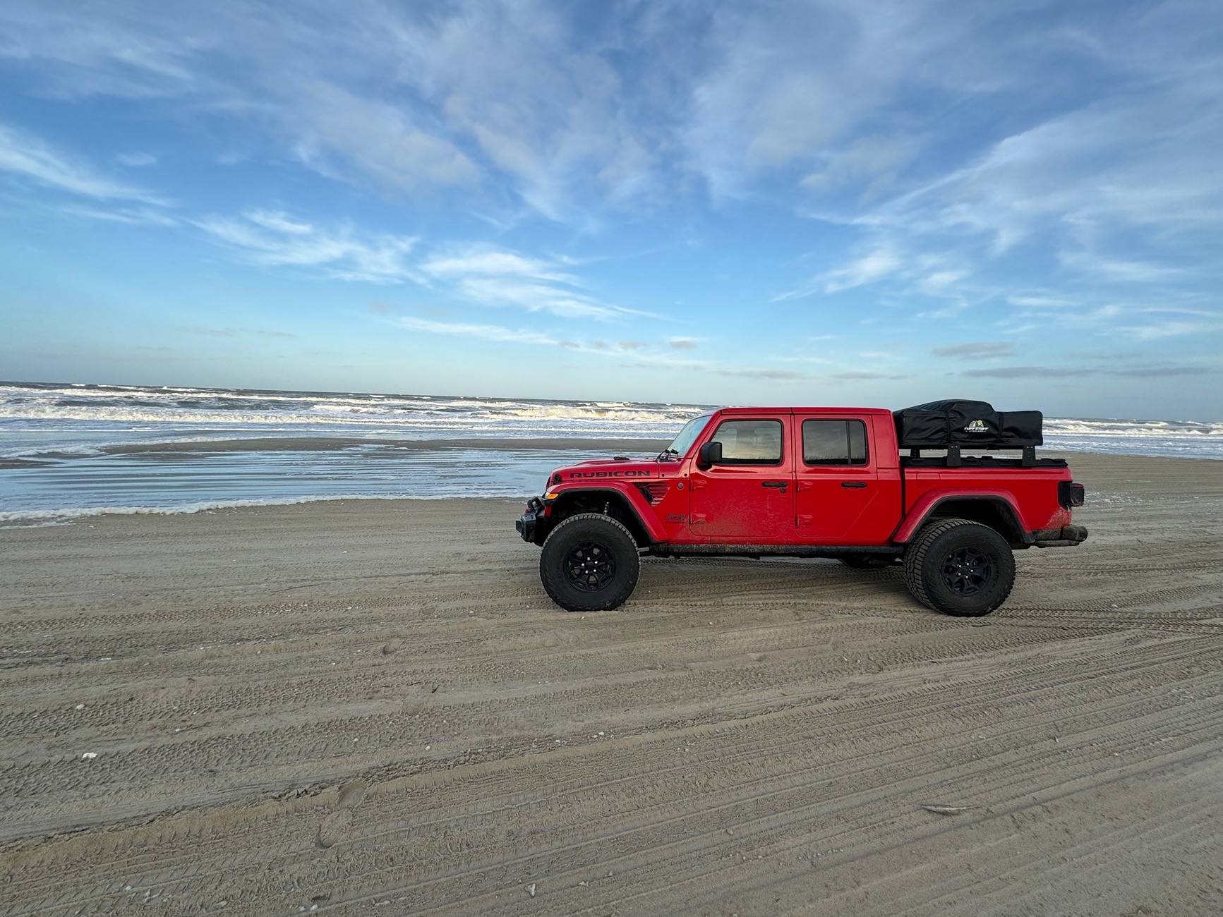 Jeep Gladiator We're in a Beachy Mood!!! Show us your Rig on Sand! IMG_4329